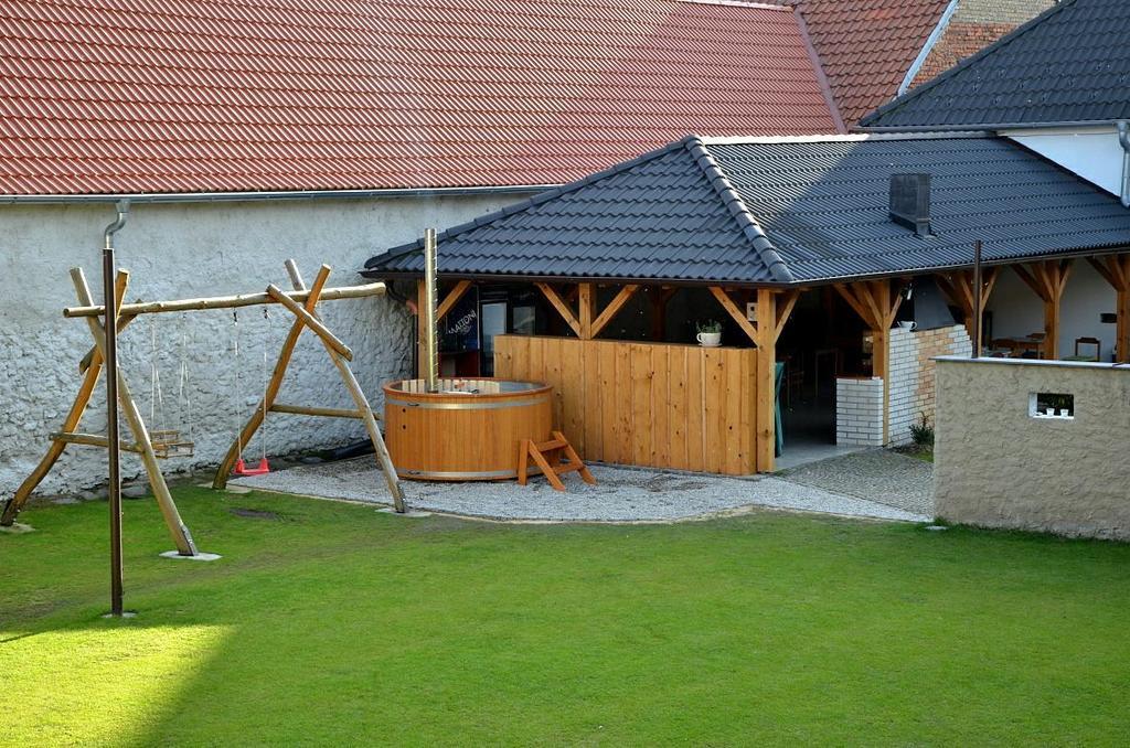 Hotel Statek 3 - Wellness&Spa Hluboká nad Vltavou Zewnętrze zdjęcie