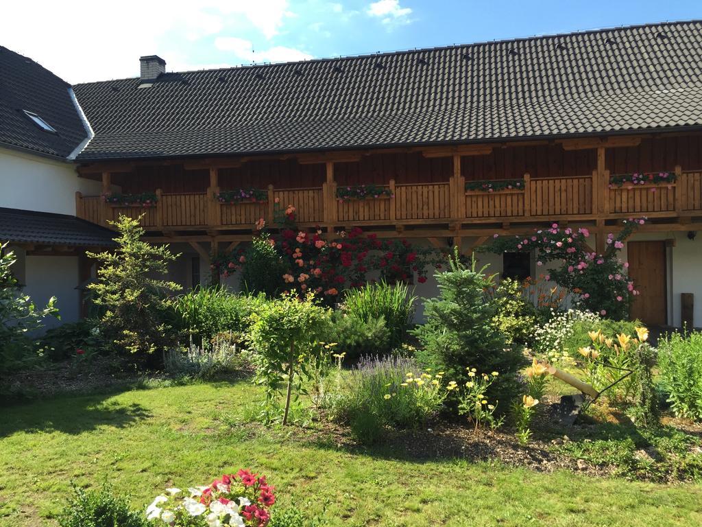 Hotel Statek 3 - Wellness&Spa Hluboká nad Vltavou Zewnętrze zdjęcie