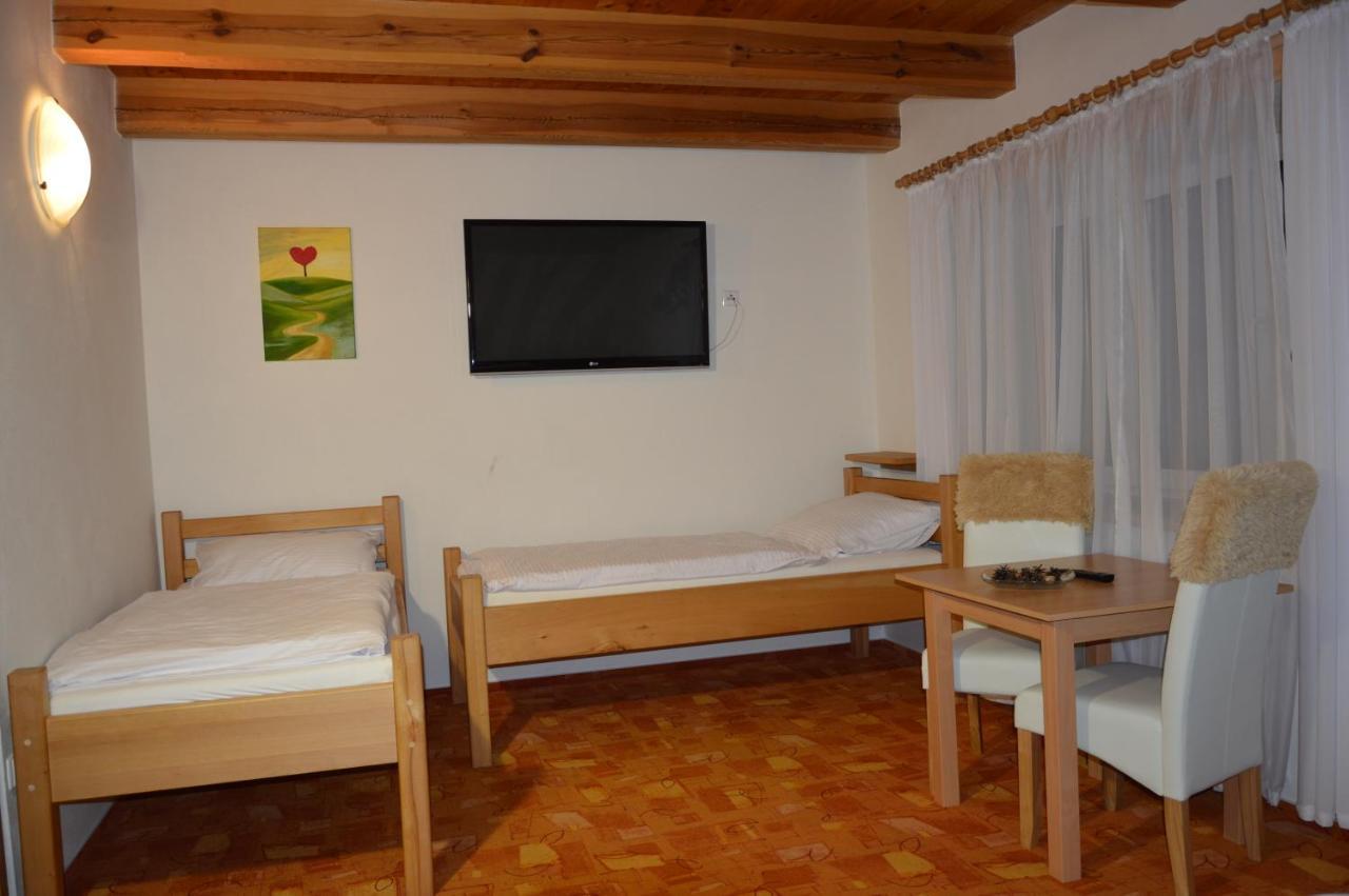 Hotel Statek 3 - Wellness&Spa Hluboká nad Vltavou Zewnętrze zdjęcie