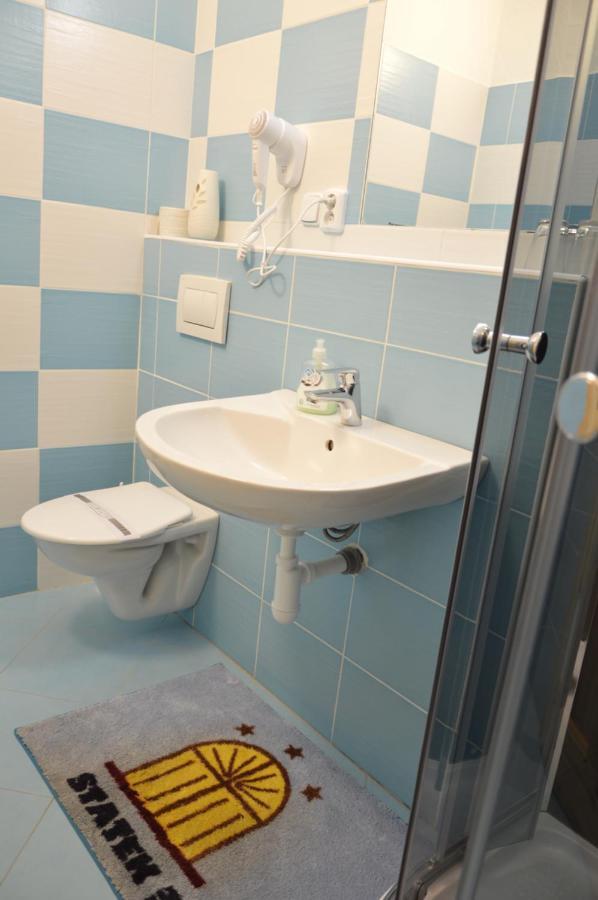 Hotel Statek 3 - Wellness&Spa Hluboká nad Vltavou Zewnętrze zdjęcie