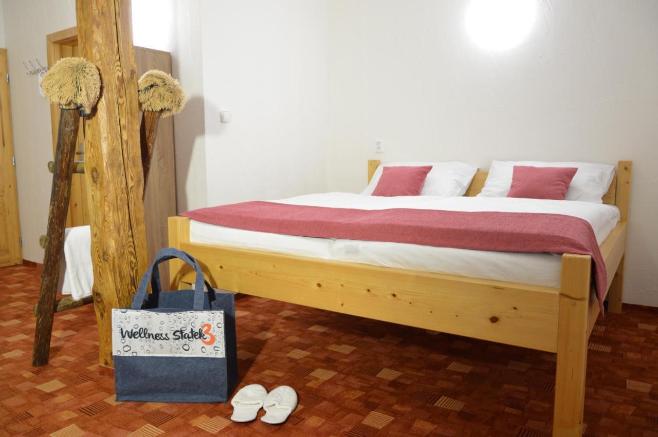 Hotel Statek 3 - Wellness&Spa Hluboká nad Vltavou Zewnętrze zdjęcie