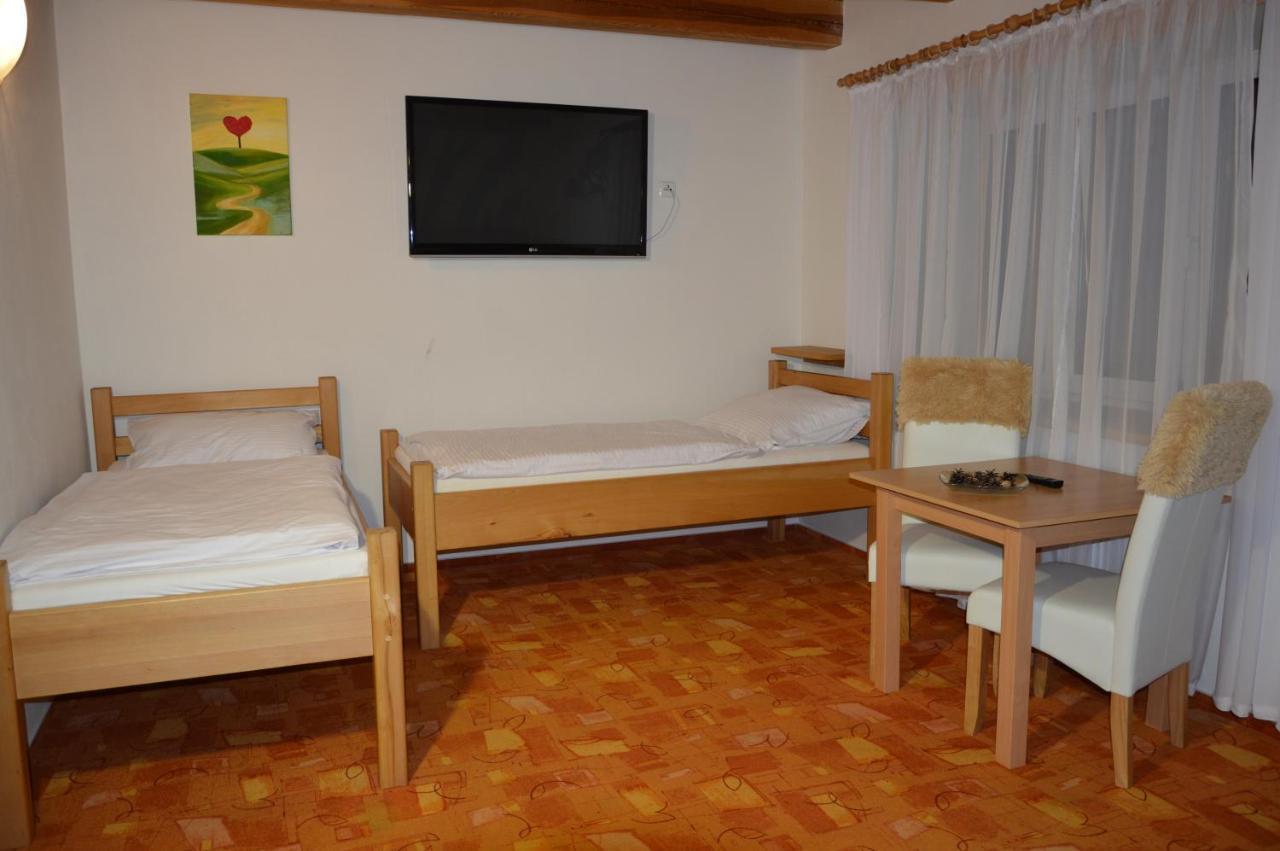 Hotel Statek 3 - Wellness&Spa Hluboká nad Vltavou Zewnętrze zdjęcie