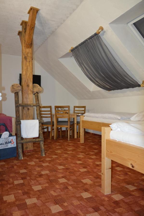 Hotel Statek 3 - Wellness&Spa Hluboká nad Vltavou Zewnętrze zdjęcie