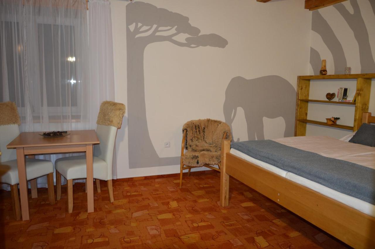 Hotel Statek 3 - Wellness&Spa Hluboká nad Vltavou Zewnętrze zdjęcie